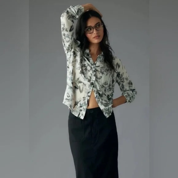 CLOTH & STONE - by Anthropologie One-Pocket Buttondown Shirt in Medium Size - Picture 1 of 9